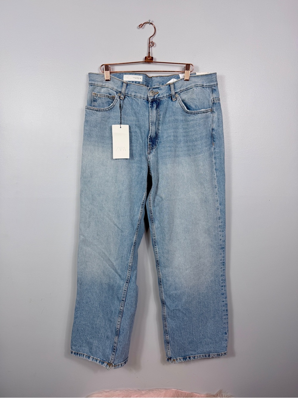 NWT Zara loose straight low rise light wash full length blue jeans size 10